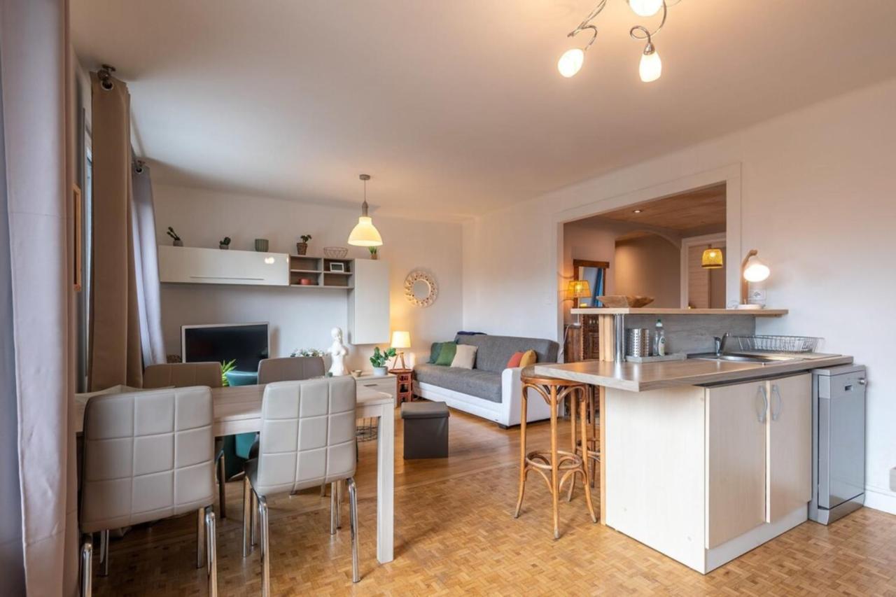 דירות אנסי Petit Port Furnished Flat מראה חיצוני תמונה