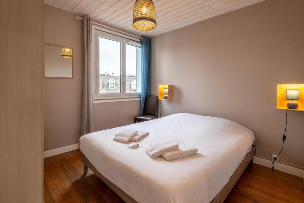דירות אנסי Petit Port Furnished Flat מראה חיצוני תמונה